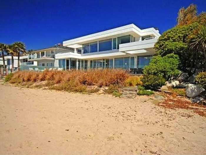 CBS President and CEO Les Moonves bought this contemporary home from Microsoft