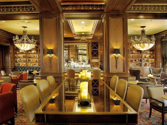 The Library Bar at the Warwick Melrose Hotel (Dallas, TX)