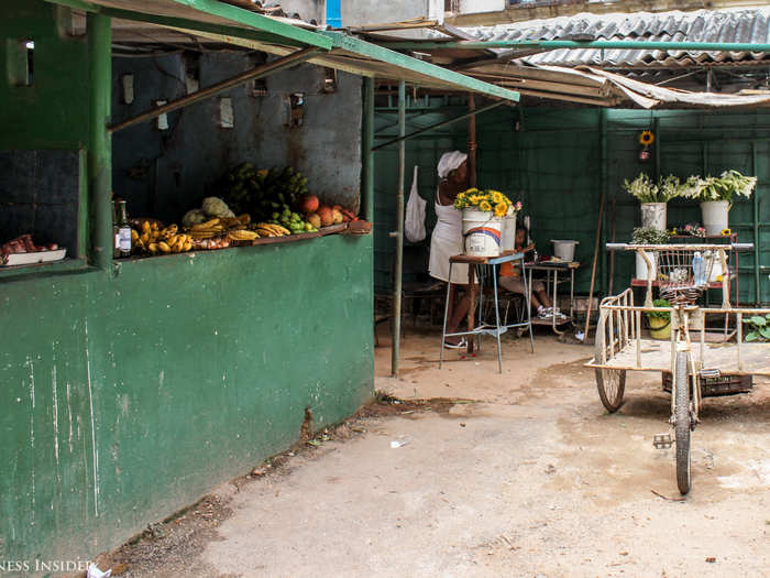 While walking in Centro Habana, one of the poorest neighborhoods in Havana, we came across a typical farmers market.