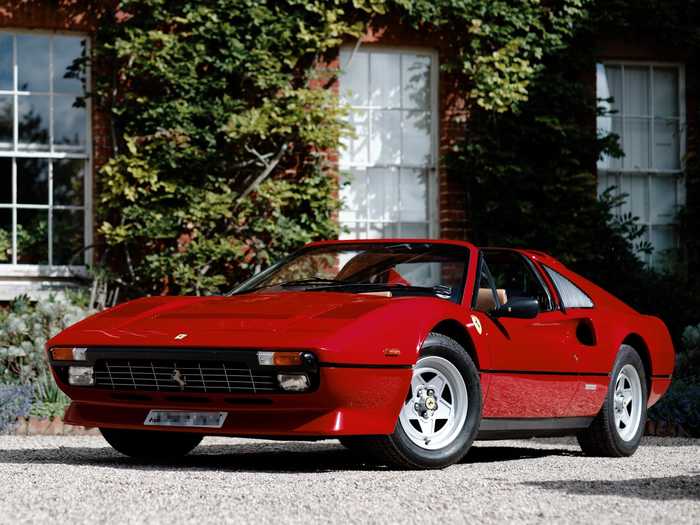 The 308 GTS was powered by 2.9-liter, 255-horsepower V8 engine.