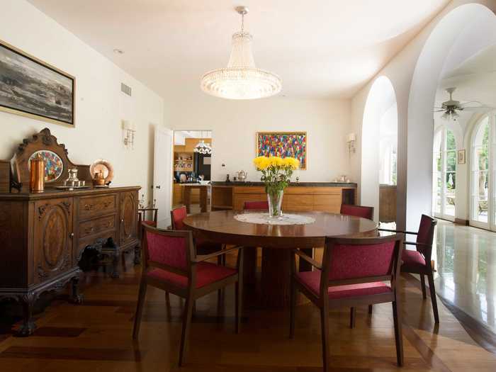 The dining room can also host a large dinner party.