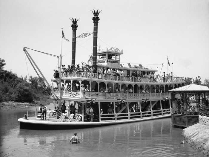 An old-fashioned river boat allowed guests to take in views of all the sites.