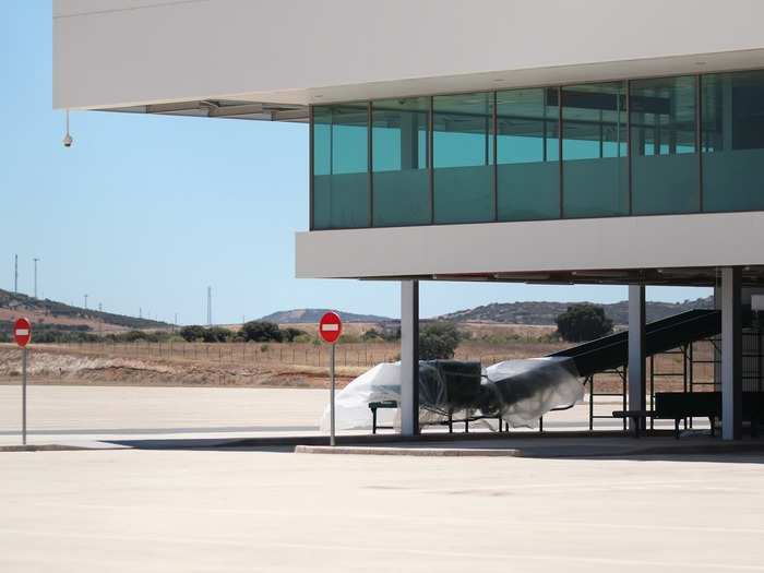 Flights first departed from La Mancha Airport in June 2010, but things quickly turned sour in southern Spain.