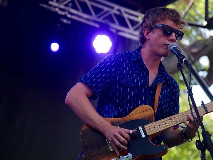 Steve Gunn croons to the cheering crowd.