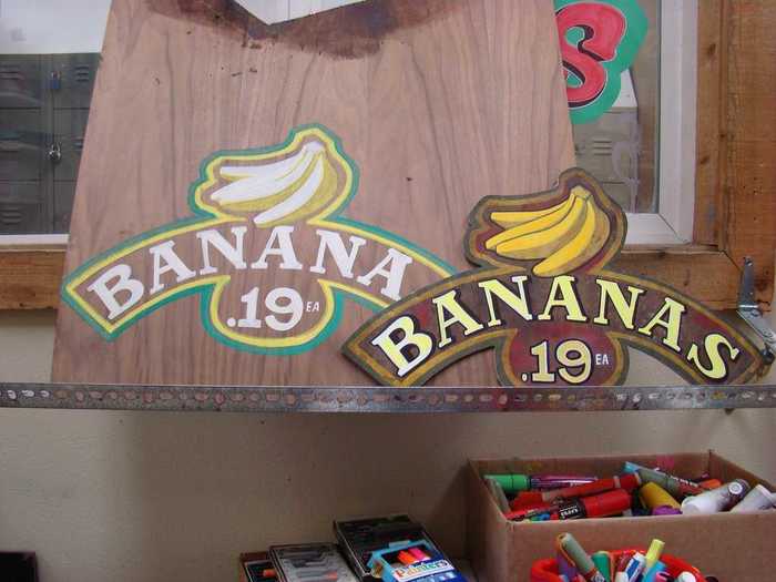 5 bananas at Trader Joe