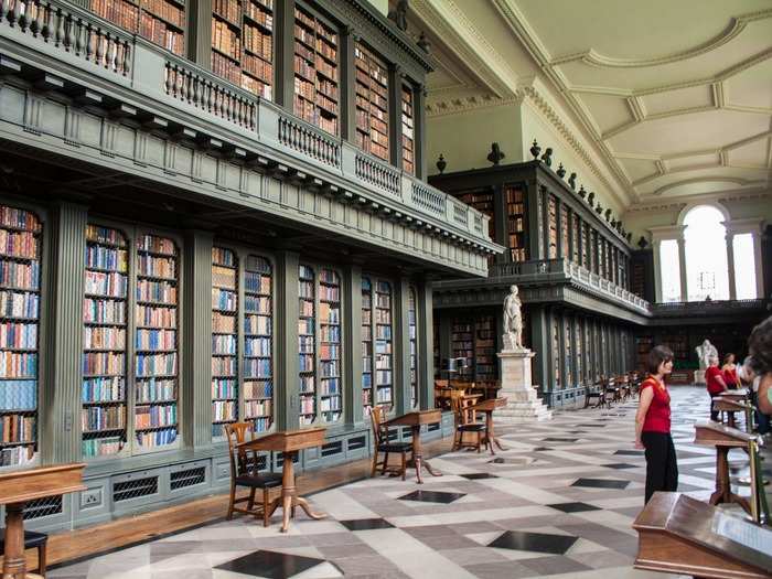 Housed in the College of All Souls of the Faithful Departed at Oxford College in England, the Codrington Library was completed in 1752 thanks to a monetary donation from British solider Christopher Codrington. Codrington also donated his personal collection of 12,000 books.