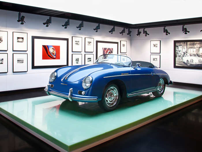 ... the classic Porsche 356 Speedster or ...