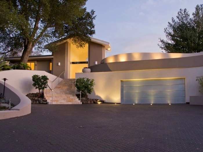 In 1986, Wozniak helped design his family home, a sleek-looking house with six bedrooms and 7,500 square feet of space. The Los Gatos home recently sold for $3.9 million, though the Wozniak family hasn