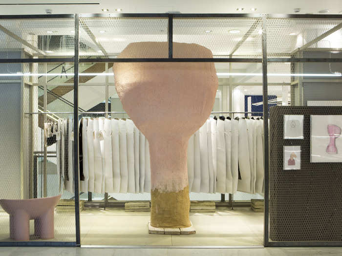 London-based designer Faye Toogood gave the store a unique makeover. The space is designed in the shape of a house, according to Toogood, to give the retail area a domestic feel. The use of steel is intended to add transparency.