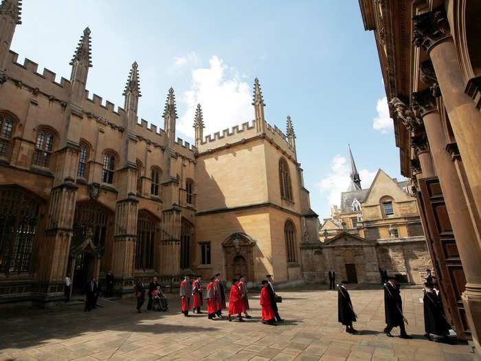 10. University of Oxford, UK — Average finance graduate salary: £52,000 ($81,000)