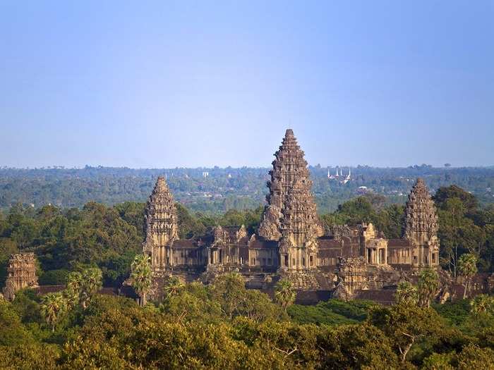 Angkor was always known to locals, though it remained abandoned and increasingly shrouded by the surrounding jungle. Locals took Westerners to the site as early as 1586, and throughout the next centuries, but it wasn
