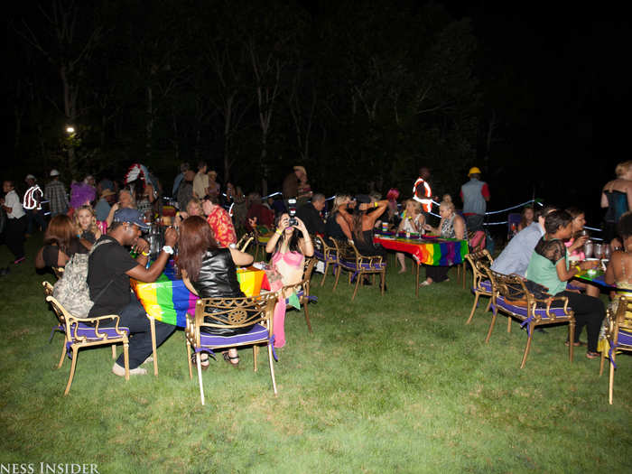 Food was served, and guests chowed down on the beautiful lawn.