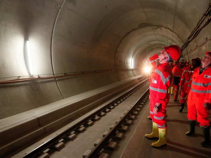 So far, the project has remained on time and without delays in construction. Testing the tunnel’s tracks, ventilation and communications capabilities will begin in October 2015.