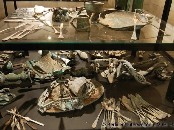 They have managed to keep many artefacts in near original condition, including cutlery and crockery sets. The shelter is like a scene frozen in time.
