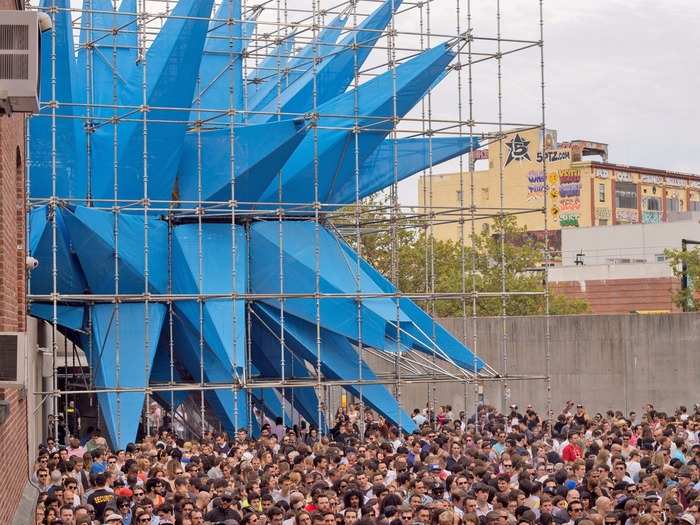 MoMA PS1, a satellite museum in Long Island City inside of a former public school, draws Manhattanites in equal parts for its excellent contemporary art exhibitions as it does for its epic summer dance parties, known as Warm Up.