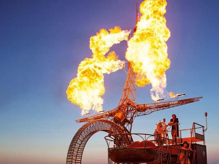 Built by artist Andy Tibbetts in 2013, this pirate ship can shoot fire and drive despite its front wheel lacking an axle.