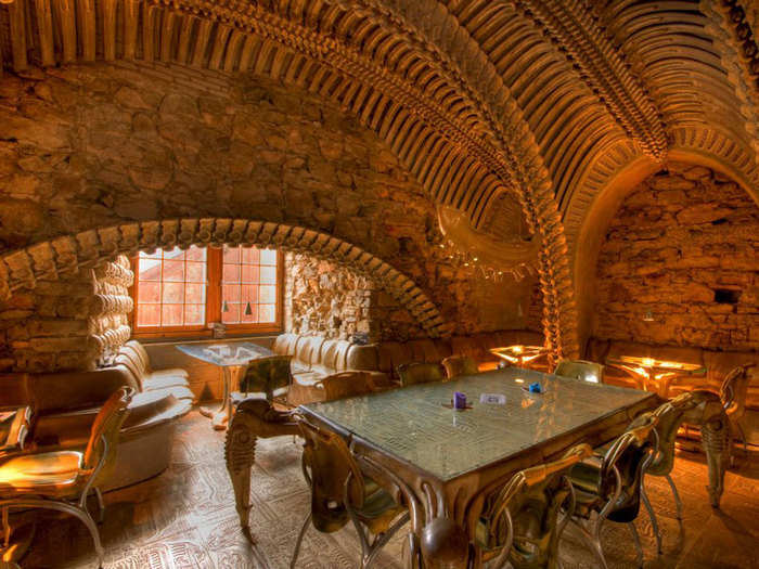 The H.R. Giger Museum Bar, located in Gruyères, Switzerland, is a salutation to the work of renowned Swiss artist H.R. Giger—the creator of the title character in the hit film “Alien.” The spooky theme resonates throughout the bar with ceilings that are decorated with alien tentacles and chairs that resemble skeletons.