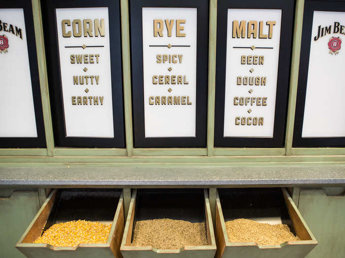 Besides corn, the mash bill consists of rye and barley malt.