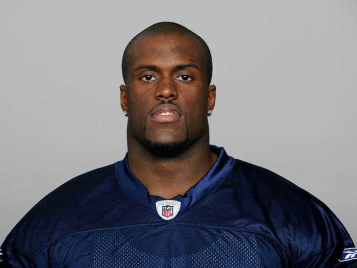 Defensive tackle David Howard is an investment consultant at First Trust.