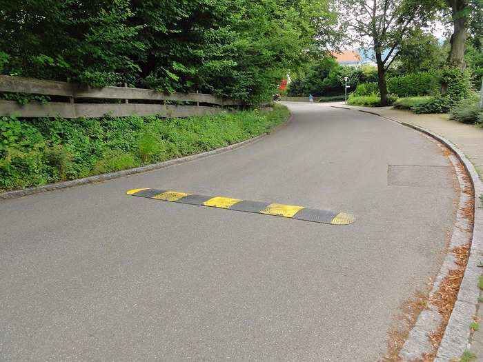 Diagnostic medicine prize winners determining that acute appendicitis can be diagnosed based on how much pain a person feels while driving over speed bumps.