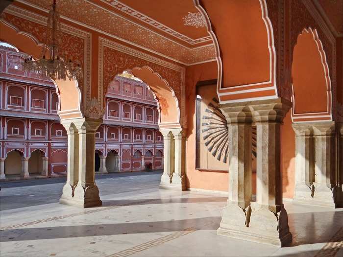 Within the City Palace, there are other palaces: the Chandra Mahal — now a museum — and the Mubarak Mahal.