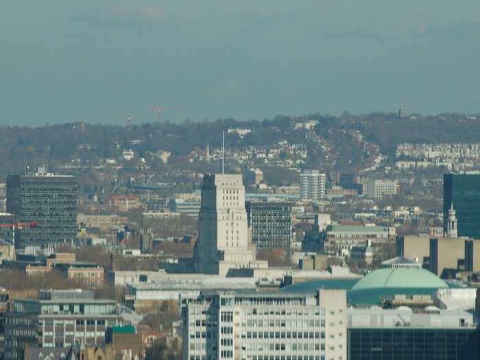 13. University of London, England.