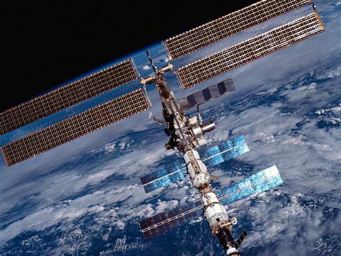 SCIENCE FACT: The ISS has eight wings, each containing 33,000 solar panels. Combined, these generate enough electricity to power 40 homes, but the ISS also relies on re-chargeable batteries to help power everything on board.