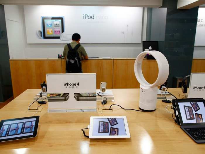 At the time, Angelson then discovered, Apple only had four real stores in China, two of which were in Beijing and two in Shanghai.