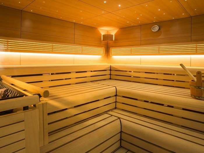 The Solandge has its own steam room and sauna, completing the on-board gym. Beyond these, there are two Jacuzzis and a swimming pool.