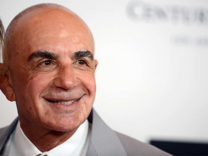 O.J. Simpson defense lawyer Robert Shapiro turned away from criminal law. He