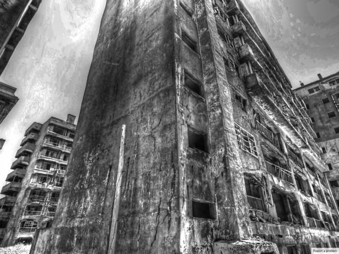 When petroleum started to replace coal in the 1960s, coal mines on Hashima started closing down.