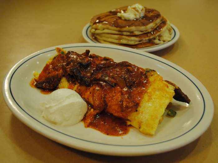 8. IHOP: Chorizo Fiesta Omelette. (1,990 calories)