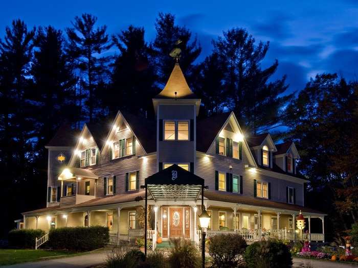 Nestled in the White Mountains of New Hampshire, the Bernerhof Inn Bed and Breakfast has both a spa studio and cooking school. There