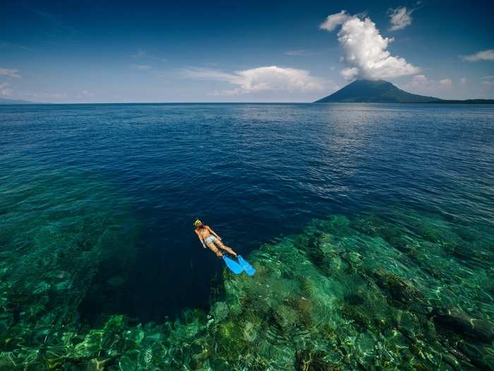 Bunaken is a tiny coral-fringed isle in North Sulawesi that offers travelers laid-back beach bliss. Aside from its relaxing ambiance, most people come to Bunaken for its incredible diving.