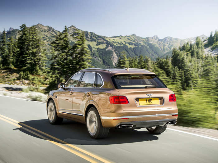 Later on, Bentley will also add a high-efficiency diesel and a plug-in hybrid powertrain to the Bentayga