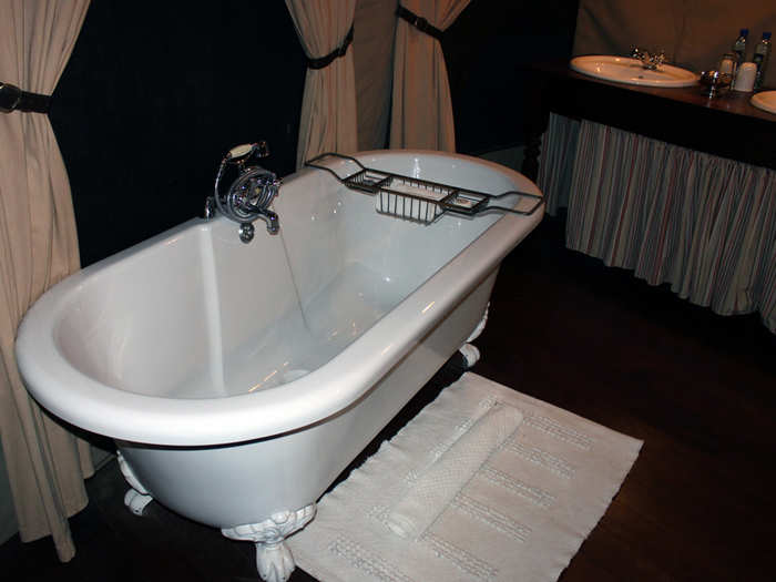 The claw-foot tub looked luxurious, but unfortunately I didn