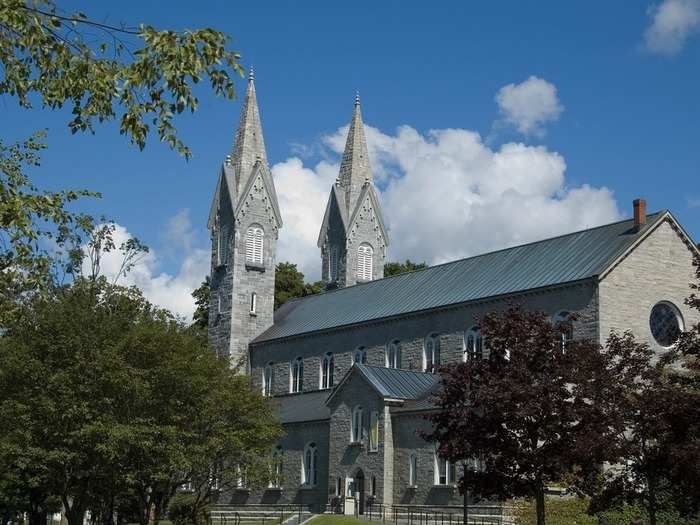 5. (TIE) Bowdoin College