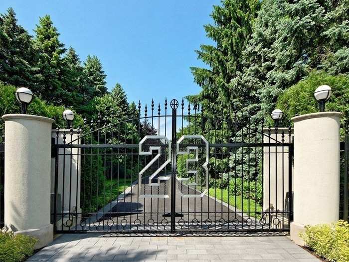 The famous "23" gate — a nod to Jordan