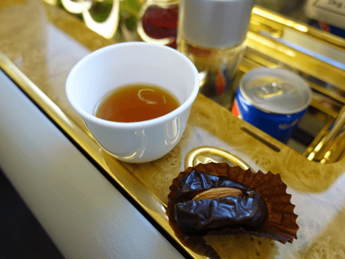 The flight attendant then offered me coffee and dates, followed by a refreshing hot towel. We proceeded to take off. Since the A380 is the world