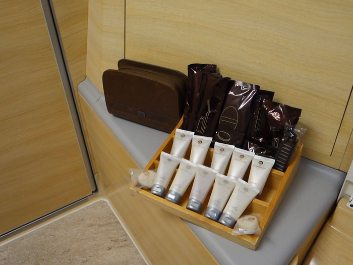 Since it was my second shower in the same day, I noticed a few more details. Emirates provides all the shower amenities you could possibly want. There were eight different bottles ranging from body wash to conditioner.