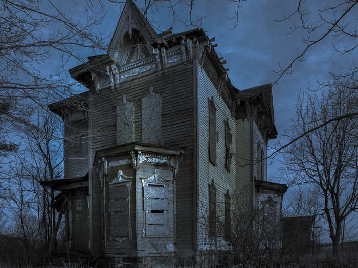 A man named Benjamin Albright accidentally shot and killed his son in 1958 in this Nova, Ohio, house. He later killed himself and his wife.