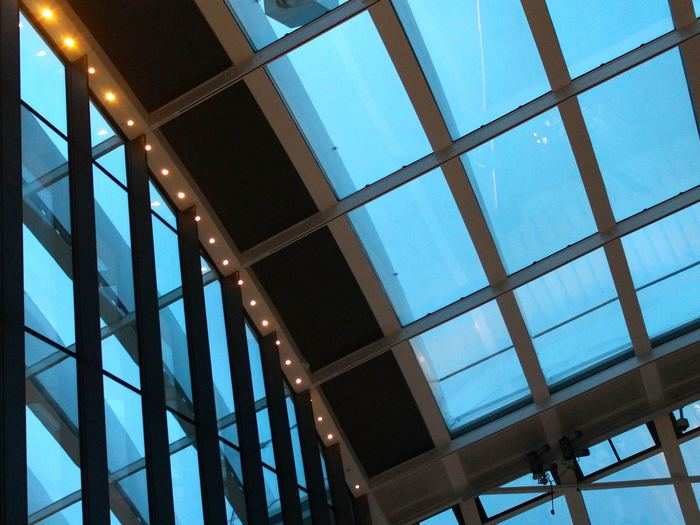 To regulate the temperature in the summer, the glass roof is partly retractable — those dark grey parts can be opened at request.