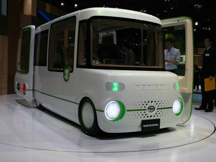 The Daihatsu Noriori takes the iconic Japanese driving "box" to a whole new level. So much so that it looks more like a road going tram.