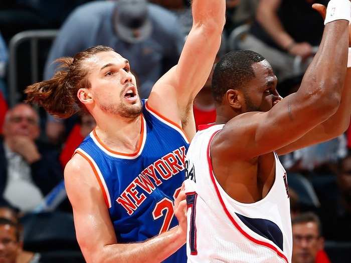 Journeyman Lou Amundson has taken his ponytail to 10 teams in nine years.