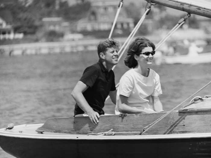 JFK and Jackie O. sailing on their family yacht in Nantucket (1960)