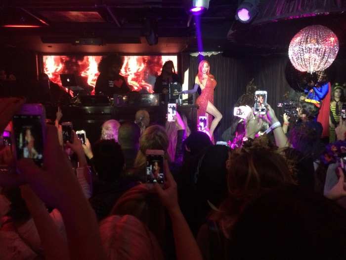 Inside, Klum gave one more performance of her version of "Why Don
