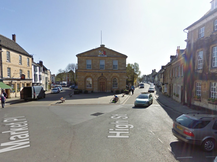 Inside Oxfordshire, England, is a pretty little village called Woodstock.