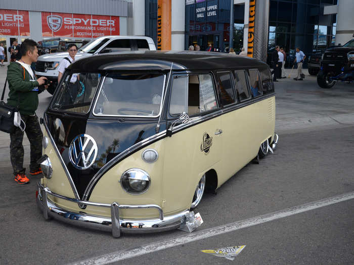 Check out this badass VW microbus! Lowered, and then lowered some more.