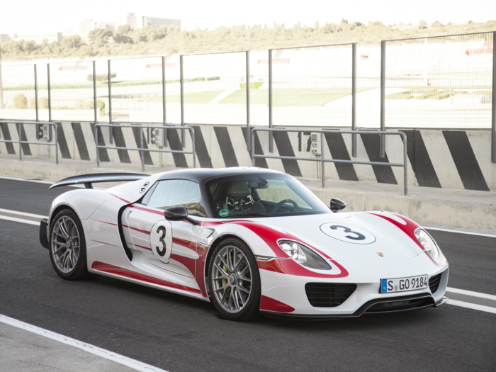 ... the Porsche 918 Spyder.