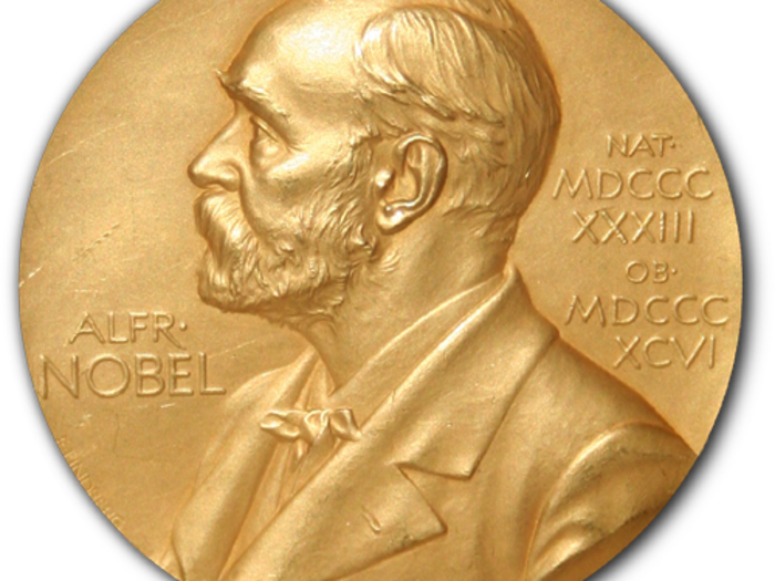 Since the first Nobel Prize and Prize in Economic Sciences were awarded, 48 woman and 852 men have been recognized.